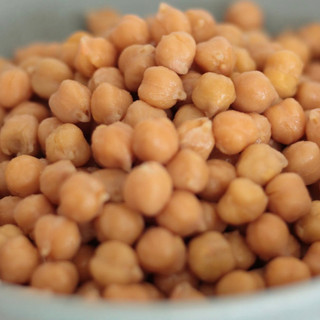 نخود پخته نعنا آبی ۴۰۰ گرمی